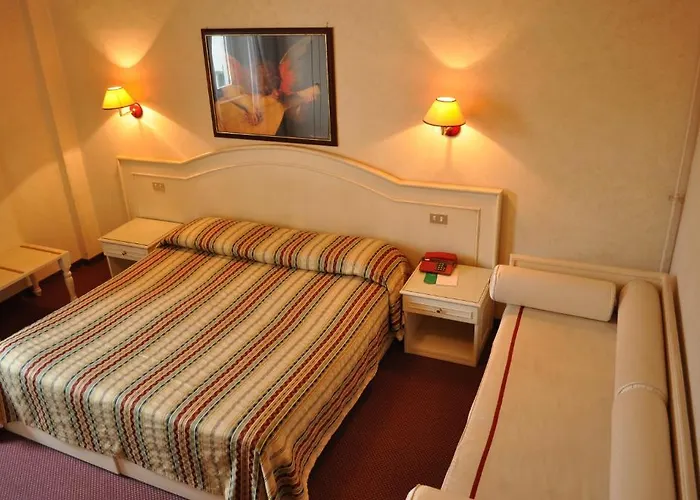 Hotel Ercolini & Savi 4*